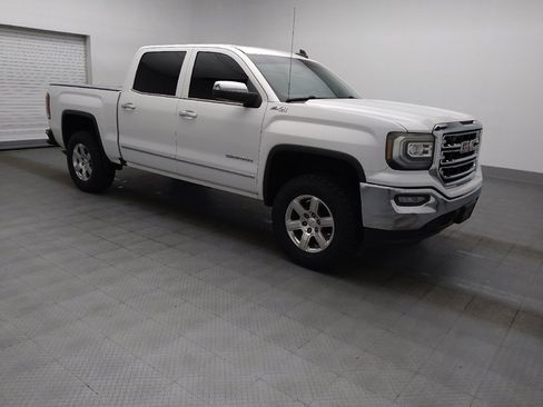Used 2016 GMC Sierra 1500 SLT w/ Suspension Package, Off-Road AWD/4WD image 11
