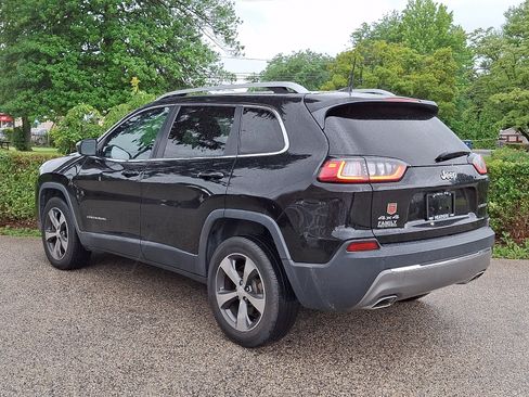 Used 2019 Jeep Cherokee Limited AWD/4WD image 4