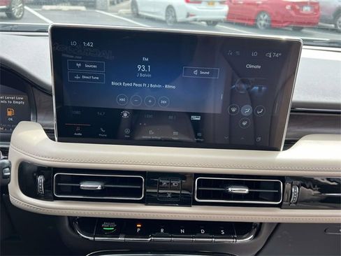 Certified 2021 Lincoln Nautilus Reserve image 21