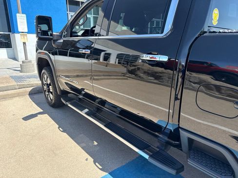 Used 2024 GMC Sierra 2500 Denali w/ Denali Reserve Package AWD/4WD image 13