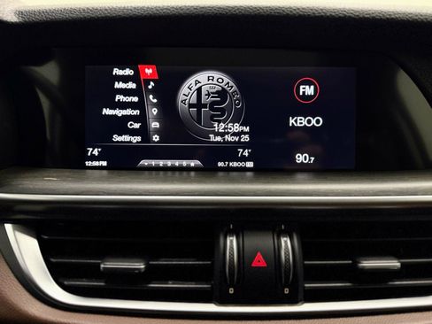 Used 2018 Alfa Romeo Stelvio Ti image 24