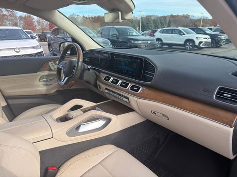 Used 2020 Mercedes-Benz GLE 350 4MATIC image 33