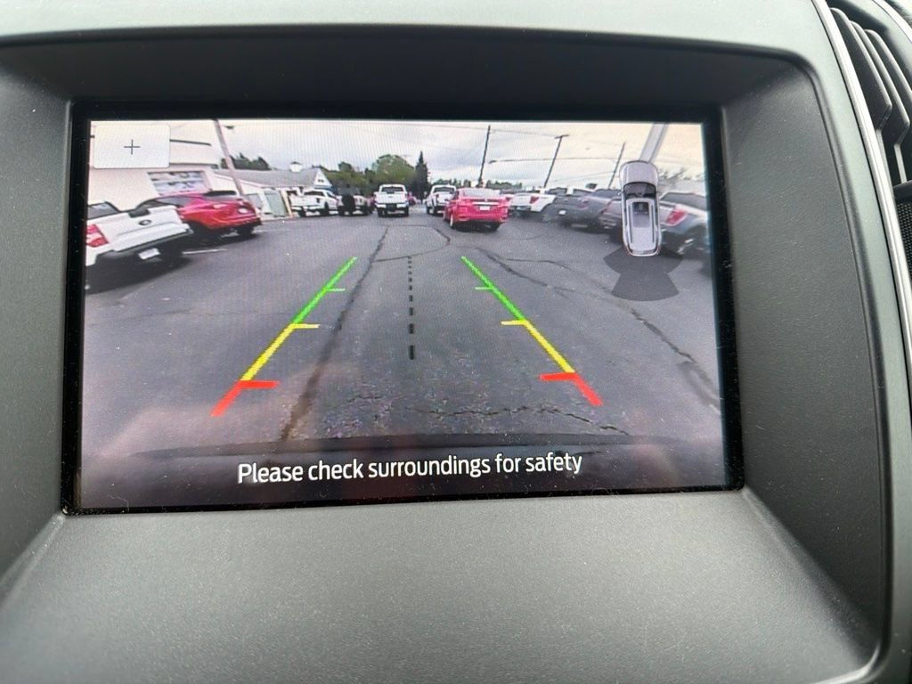 Used 2020 Ford Edge SEL w/ Convenience Package AWD/4WD image 17