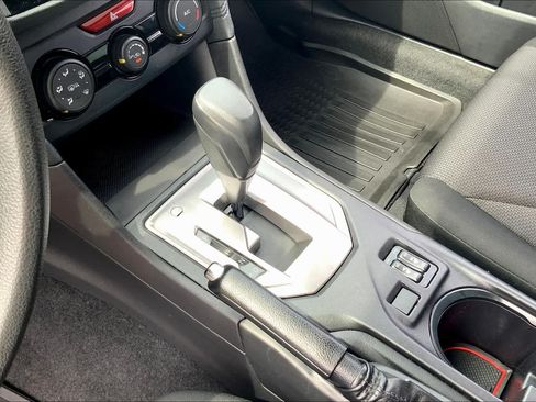 Used 2018 Subaru Impreza 2.0i Premium AWD/4WD image 14