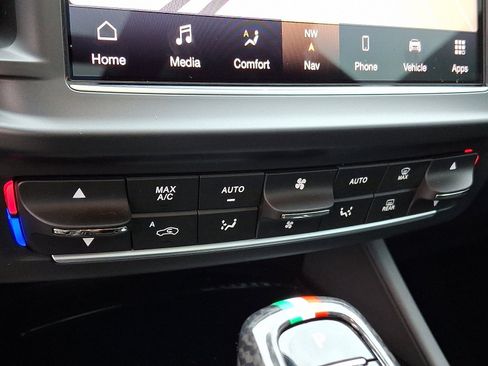 Used 2023 Maserati Levante Modena AWD/4WD image 16