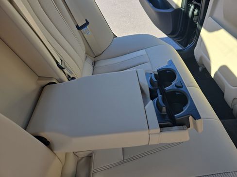 Used 2023 BMW 530i xDrive w/ Premium Package image 12