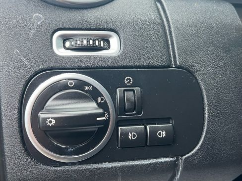 Used 2014 Land Rover LR4 HSE image 13