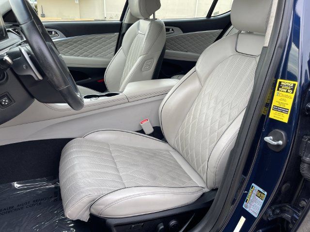 Used 2019 Genesis G70 2.0T Advanced w/ Prestige Package AWD/4WD image 11