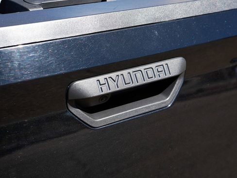 Used 2023 Hyundai Santa Cruz SEL w/ Activity Package AWD/4WD image 10