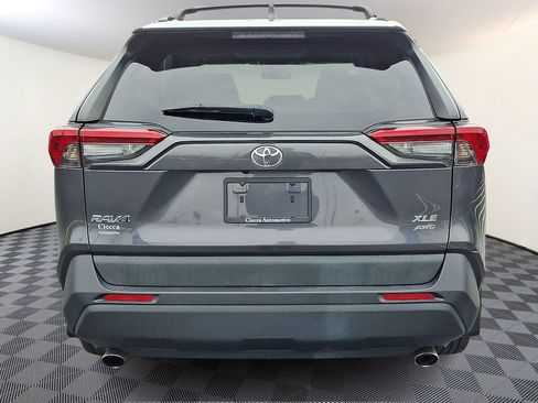 Used 2019 Toyota RAV4 XLE w/ Convenience Package image 8