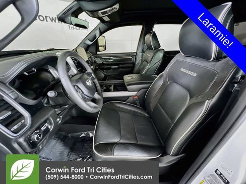 Used 2025 RAM 1500 Laramie w/ Night Edition AWD/4WD image 25