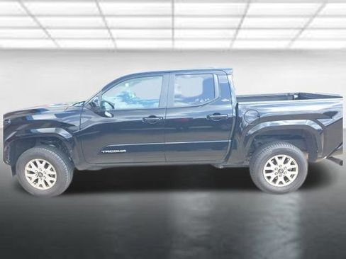 Used 2024 Toyota Tacoma SR5 RWD image 4