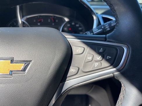 Used 2023 Chevrolet Equinox LT image 20