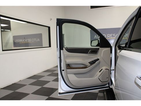 Used 2018 GMC Yukon XL Denali w/ Denali Ultimate Package image 12