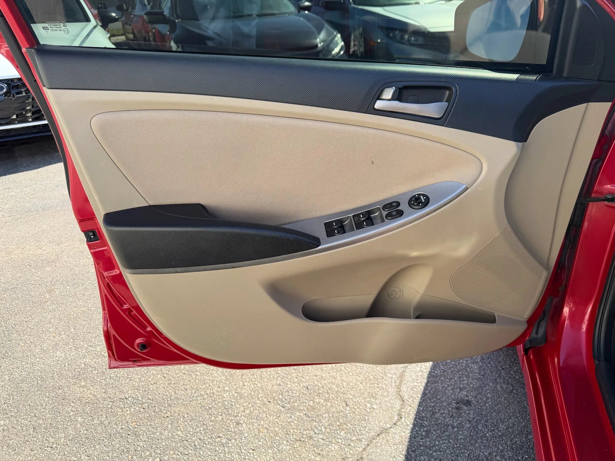 Used 2016 Hyundai Accent SE FWD image 18