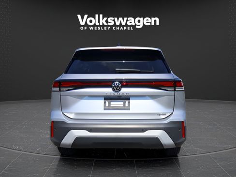 Used 2025 Volkswagen Tiguan S AWD/4WD image 7