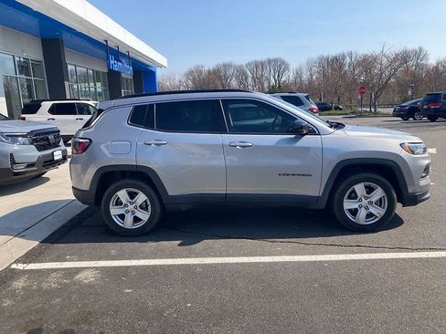 Used 2022 Jeep Compass Latitude w/ Convenience Group image 5