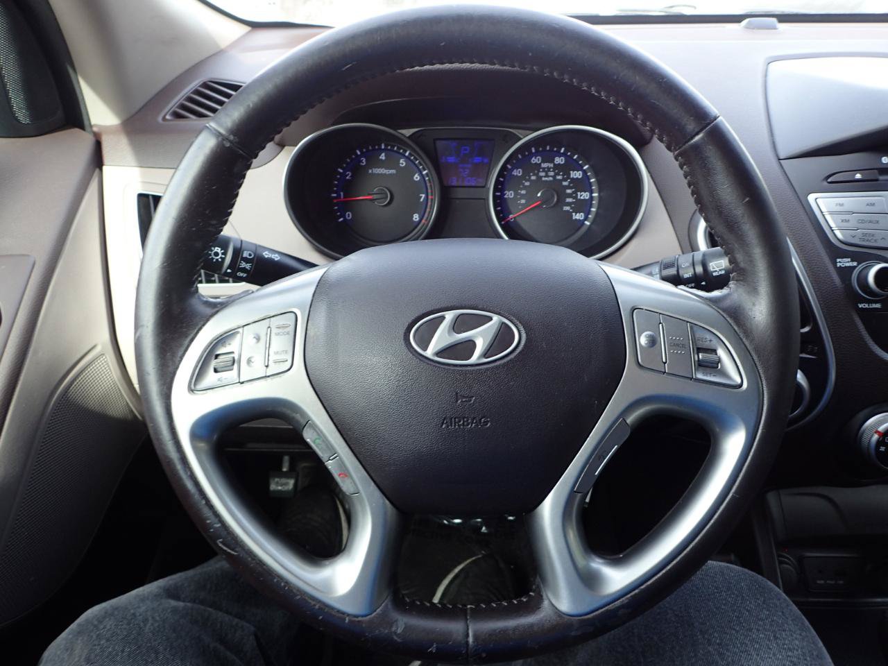 Used 2012 Hyundai Tucson GLS FWD image 14