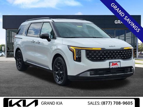 New 2026 Kia Carnival SX w/ SX Dark Edition Package FWD image 2