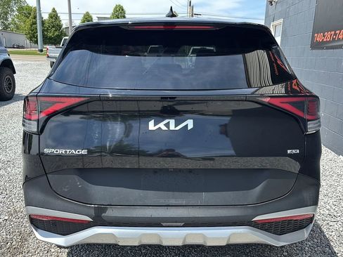 Used 2023 Kia Sportage LX AWD/4WD image 4