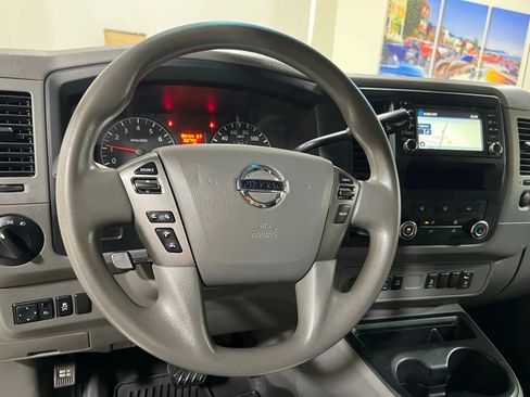 Used 2017 Nissan NV 2500 SV w/ Technology Package image 43