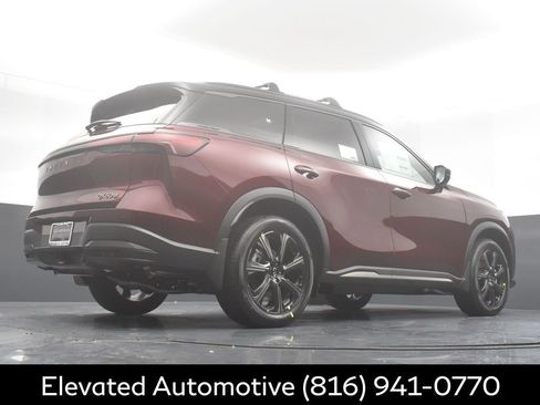 Certified 2026 INFINITI QX60 Autograph w/ Dark Cargo Package image 32