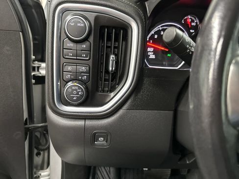 Used 2021 Chevrolet Silverado 1500 LT Trail Boss w/ Convenience Package II AWD/4WD image 37