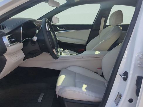 New 2025 Genesis G70 2.5T image 17