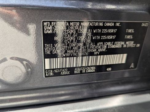 Used 2022 Toyota RAV4 XLE image 27