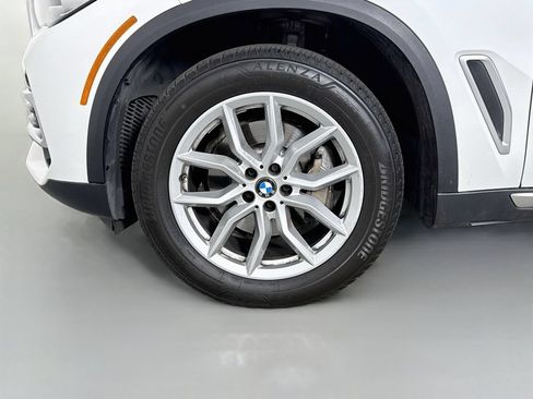 Used 2022 BMW X5 xDrive40i w/ Premium Package AWD/4WD image 33