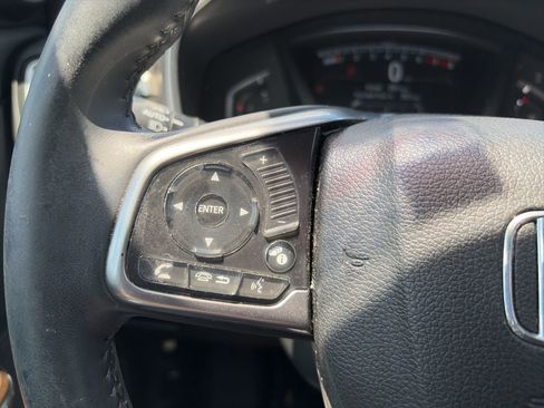 Used 2018 Honda CR-V Touring image 17