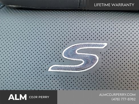 New 2026 Chrysler Pacifica Limited w/ S Appearance Package FWD image 23