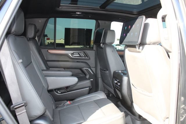 Used 2025 GMC Yukon Denali w/ Denali Reserve Package AWD/4WD image 19