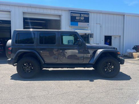 Used 2020 Jeep Wrangler Unlimited Rubicon w/ Advanced Safety Group AWD/4WD image 6