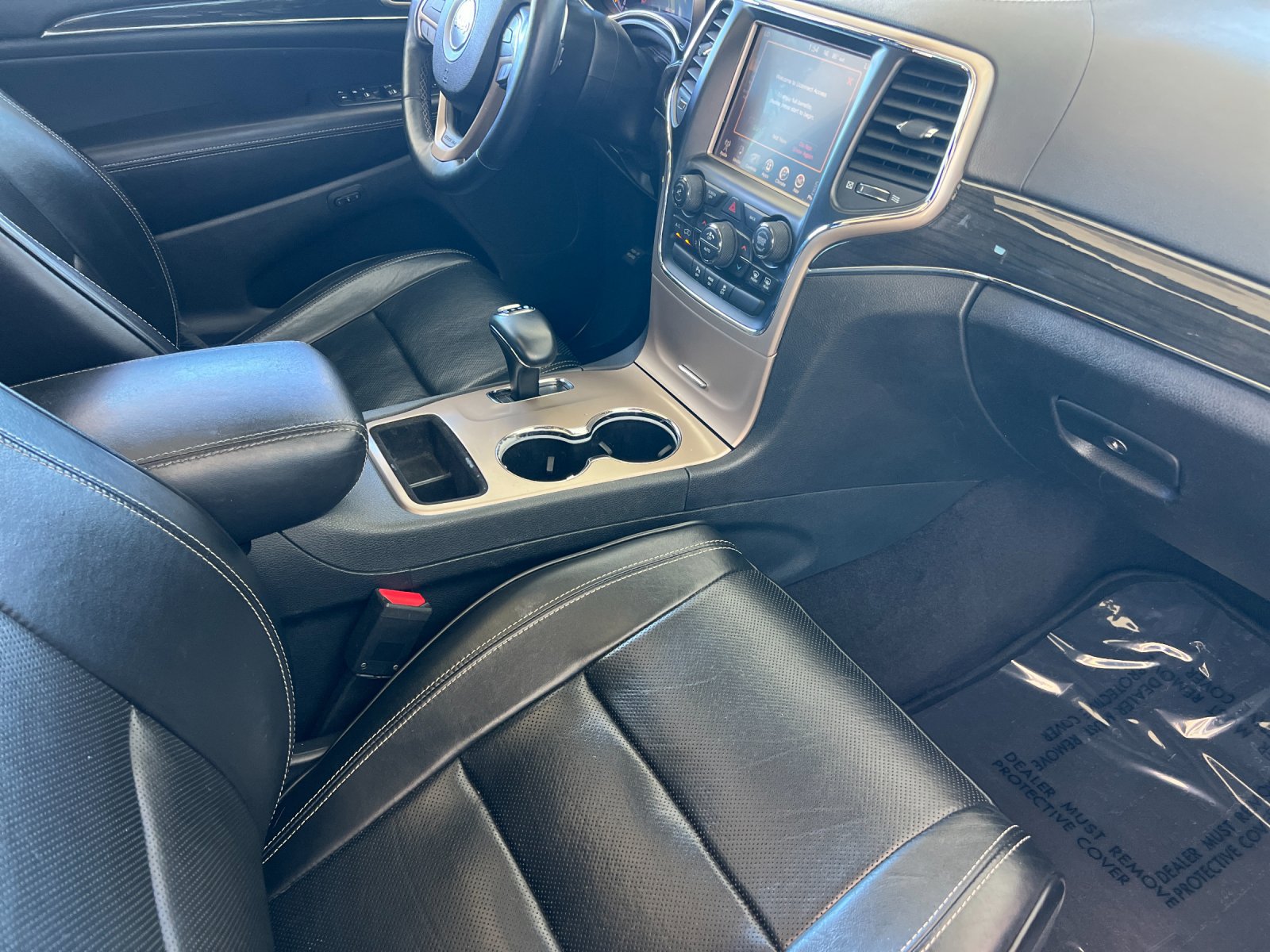 Used 2015 Jeep Grand Cherokee Overland RWD image 16