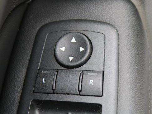 Used 2017 Jeep Grand Cherokee Laredo w/ Quick Order Package 2BE image 18