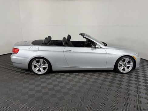 Used 2008 BMW 335i Convertible w/ Premium Pkg image 8