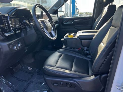 Used 2024 GMC Sierra 1500 SLT image 29