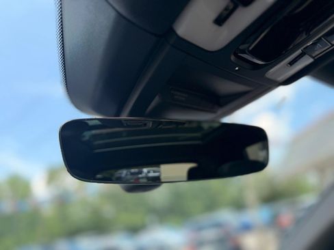 Used 2019 Porsche Cayenne AWD/4WD image 26