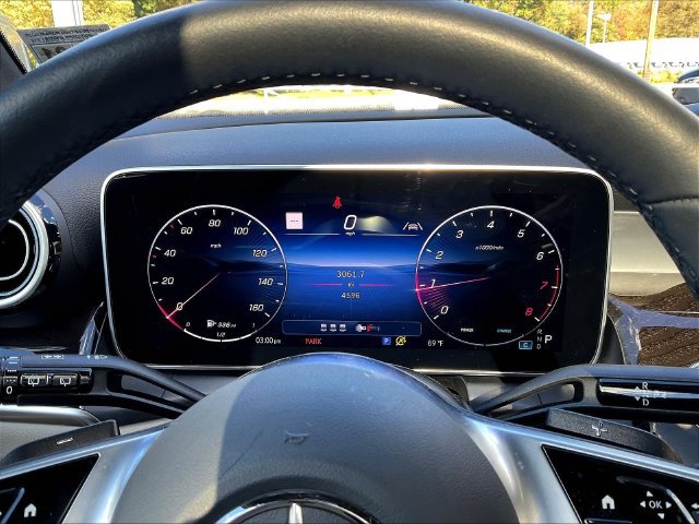 Used 2026 Mercedes-Benz GLC 300 4MATIC image 15