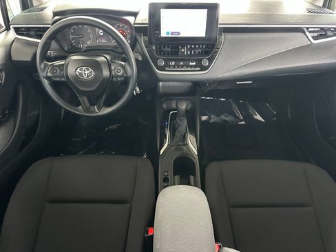 Used 2025 Toyota Corolla LE FWD image 12
