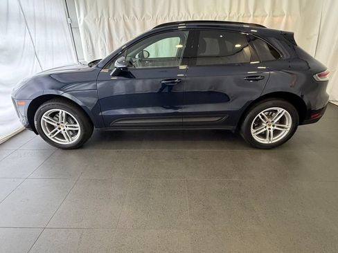 Certified 2023 Porsche Macan AWD/4WD image 2