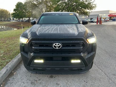 Certified 2024 Toyota Tacoma SR5 image 8