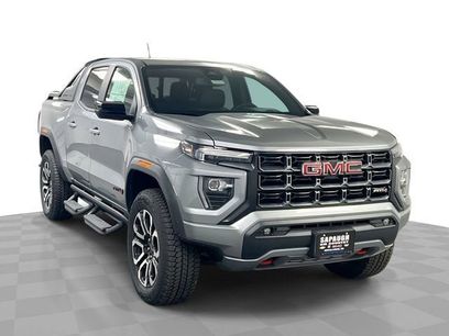 New 2025 GMC Canyon AT4 w/ Nightfall Edition