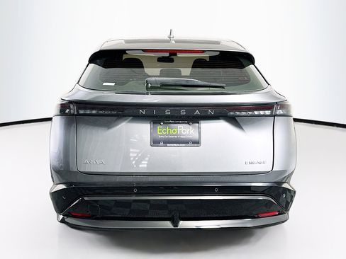 Used 2023 Nissan Ariya FWD image 7