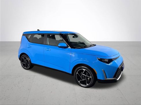 Certified 2025 Kia Soul EX image 5