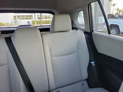 Used 2024 Toyota Corolla Cross L FWD image 22