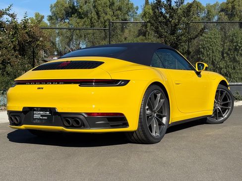 Certified 2021 Porsche 911 Carrera image 7