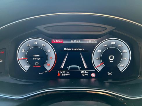 Used 2019 Audi Q8 Premium Plus w/ Premium Plus AWD/4WD image 18