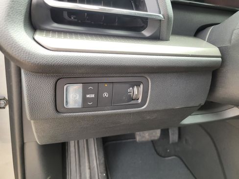 New 2026 Chevrolet Traverse LT w/ Midnight/Sport Edition FWD image 18